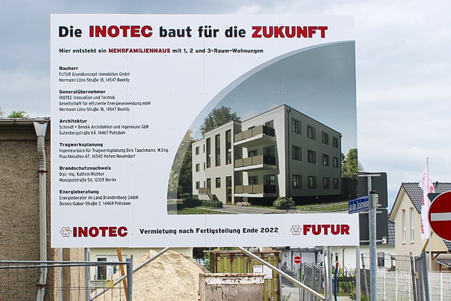 Bauschild zum Mieten Inotec