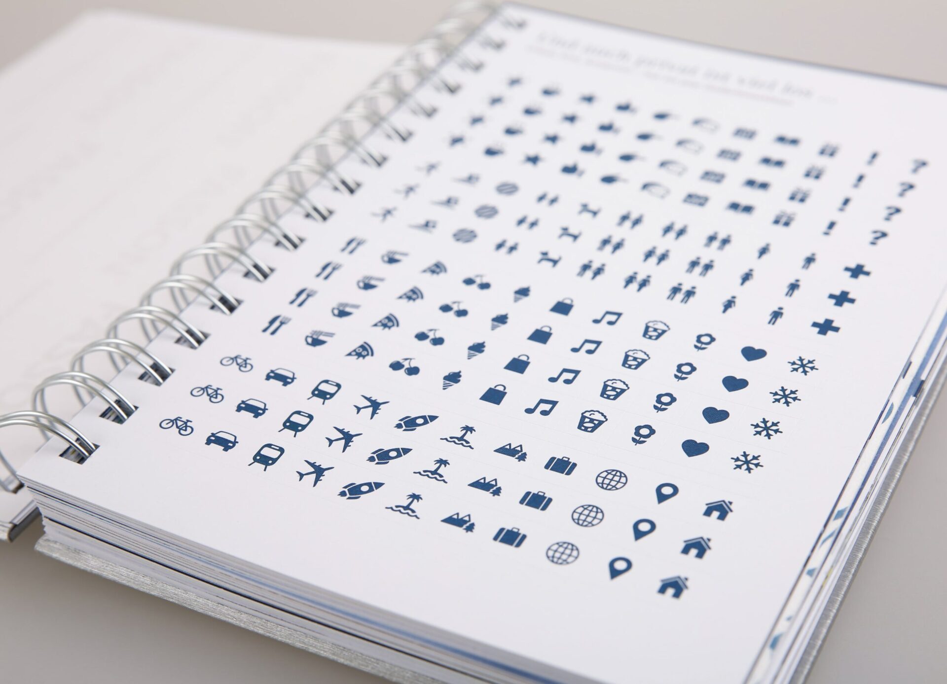 Tischkalender mit Stickerbogen Innenansicht