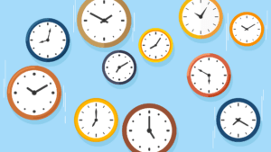 Viele Uhren mit unterschiedlichen Uhrzeiten auf blauem Hintergrund