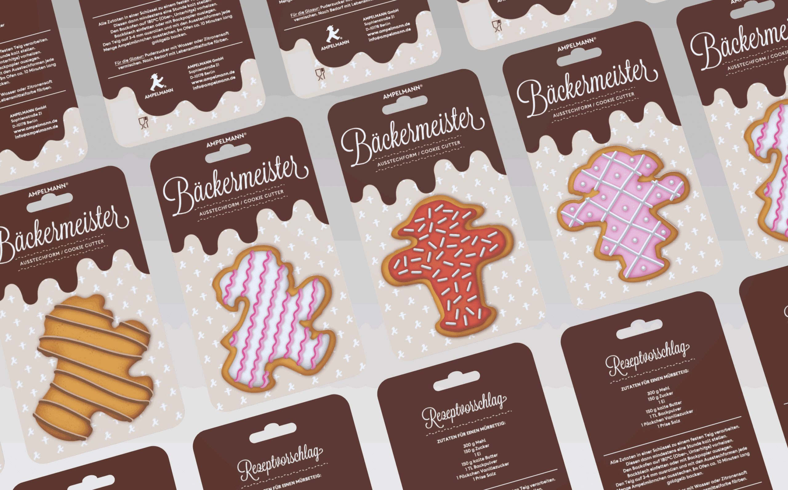 Mehrere braun-beige Karten „Sattelreiter“ mit Euroloch, Keks-Motiven im Ampelmann-Look und Rückseiten mit Rezeptvorschlag.